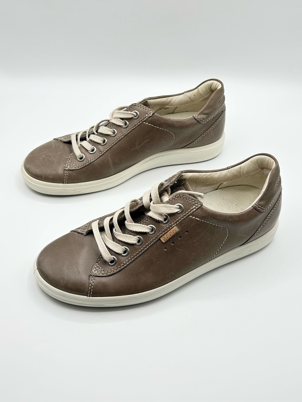 Ecco Dark Taupe Gray Leather Sneaker Women’s Size 6